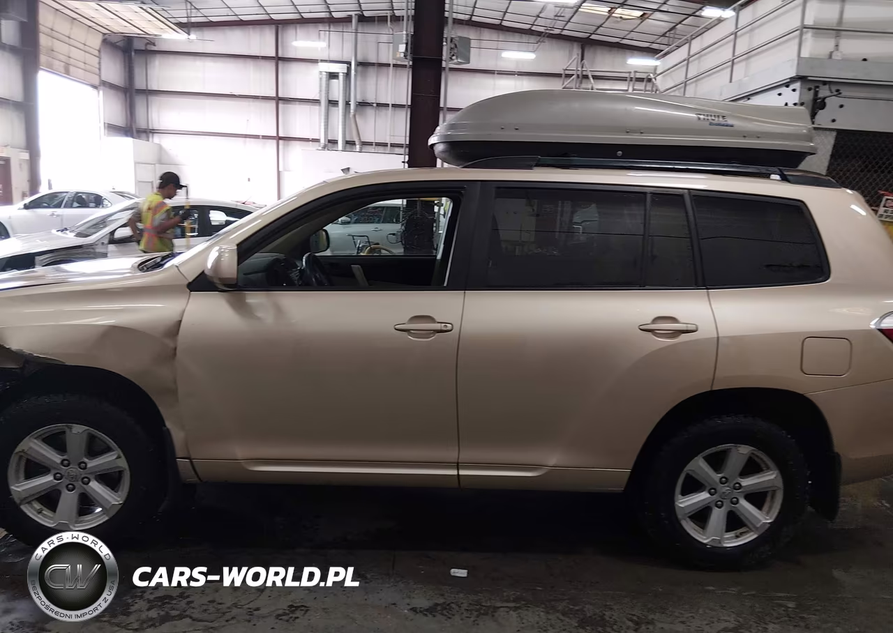 2010 Toyota Highlander Base V6 VIN:5TDBK3EH7AS007691 - 14