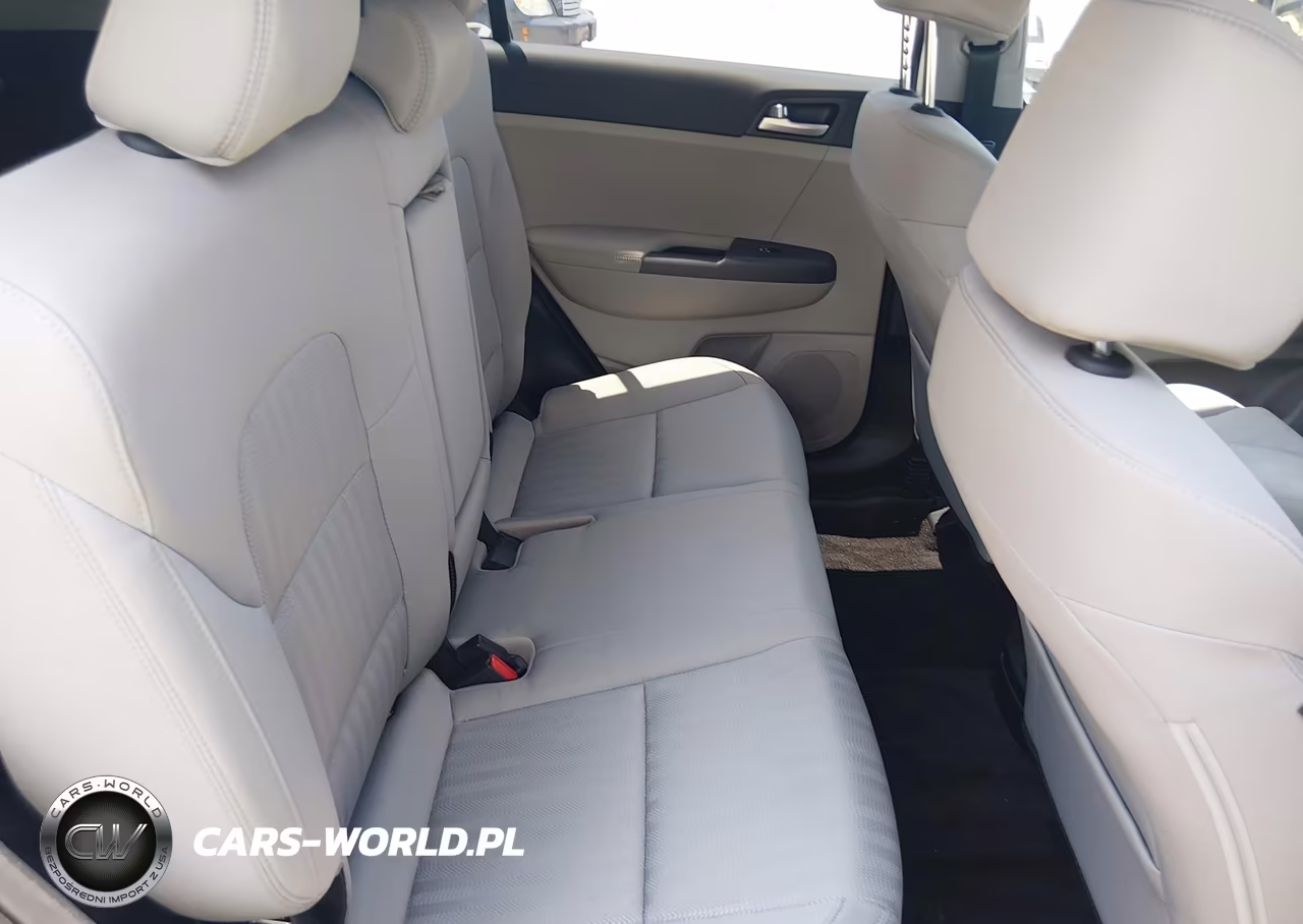2022 Kia Sportage Lx VIN:KNDPM3AC5N7000006 - 8
