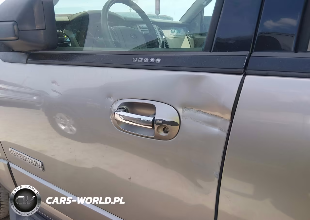 2008 Ford Expedition Xlt VIN:1FMFU15528LA85437 - 12
