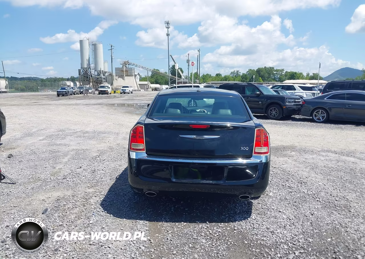 2012 Chrysler 300 Limited VIN:2C3CCACG9CH310493 - 16