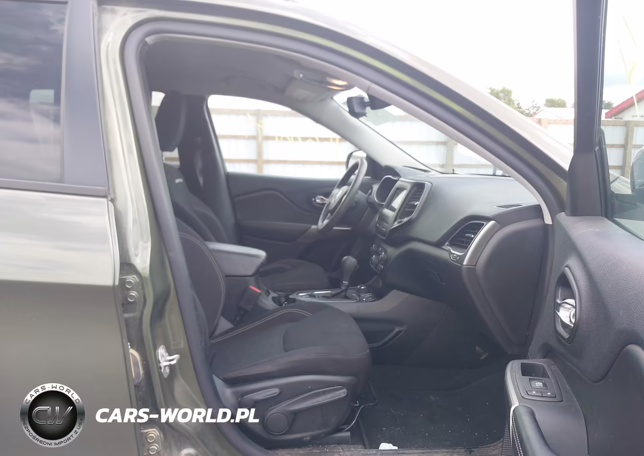 2021 Jeep Cherokee Latitude 4X4 VIN:1C4PJMCB1MD202599 - 5