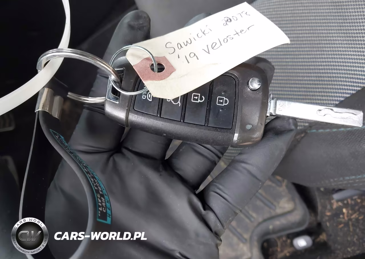 2019 Hyundai Veloster 2.0 VIN:KMHTG6AF4KU011024 - 11