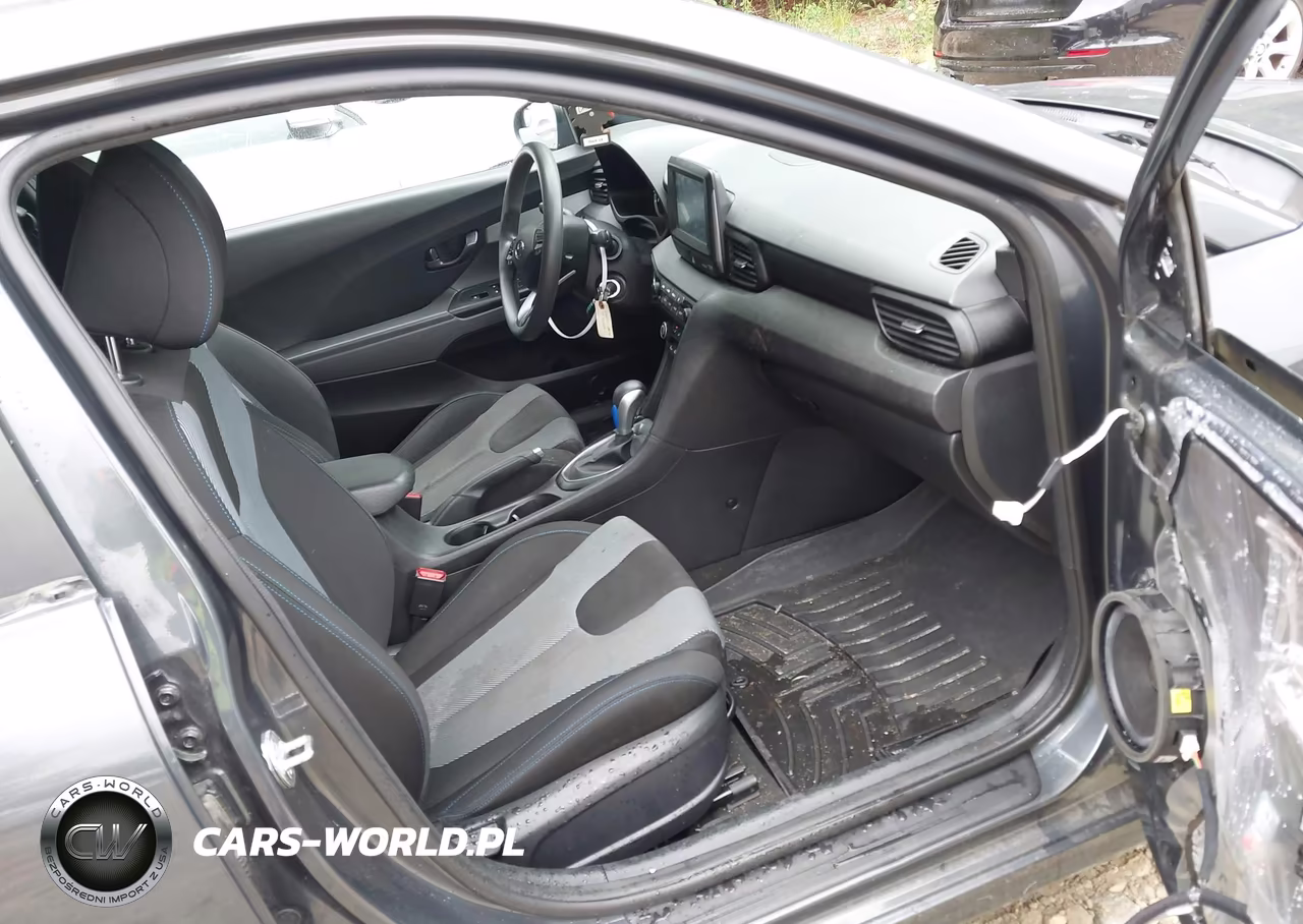 2019 Hyundai Veloster 2.0 VIN:KMHTG6AF4KU011024 - 5