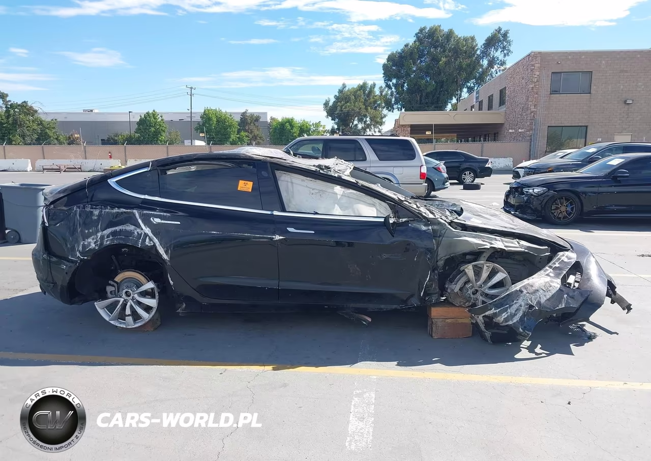2018 Tesla Model 3 Long Range-Performance VIN:5YJ3E1EB9JF120901 - 12