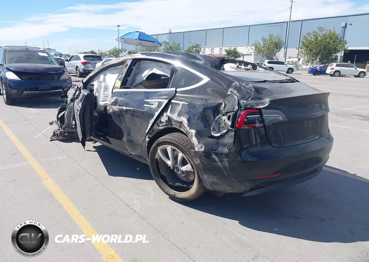 2018 Tesla Model 3 Long Range-Performance VIN:5YJ3E1EB9JF120901 - 3