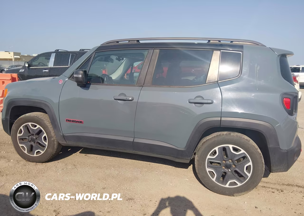2015 Jeep Renegade Trailhawk VIN:ZACCJBCT0FPC42785 - 14
