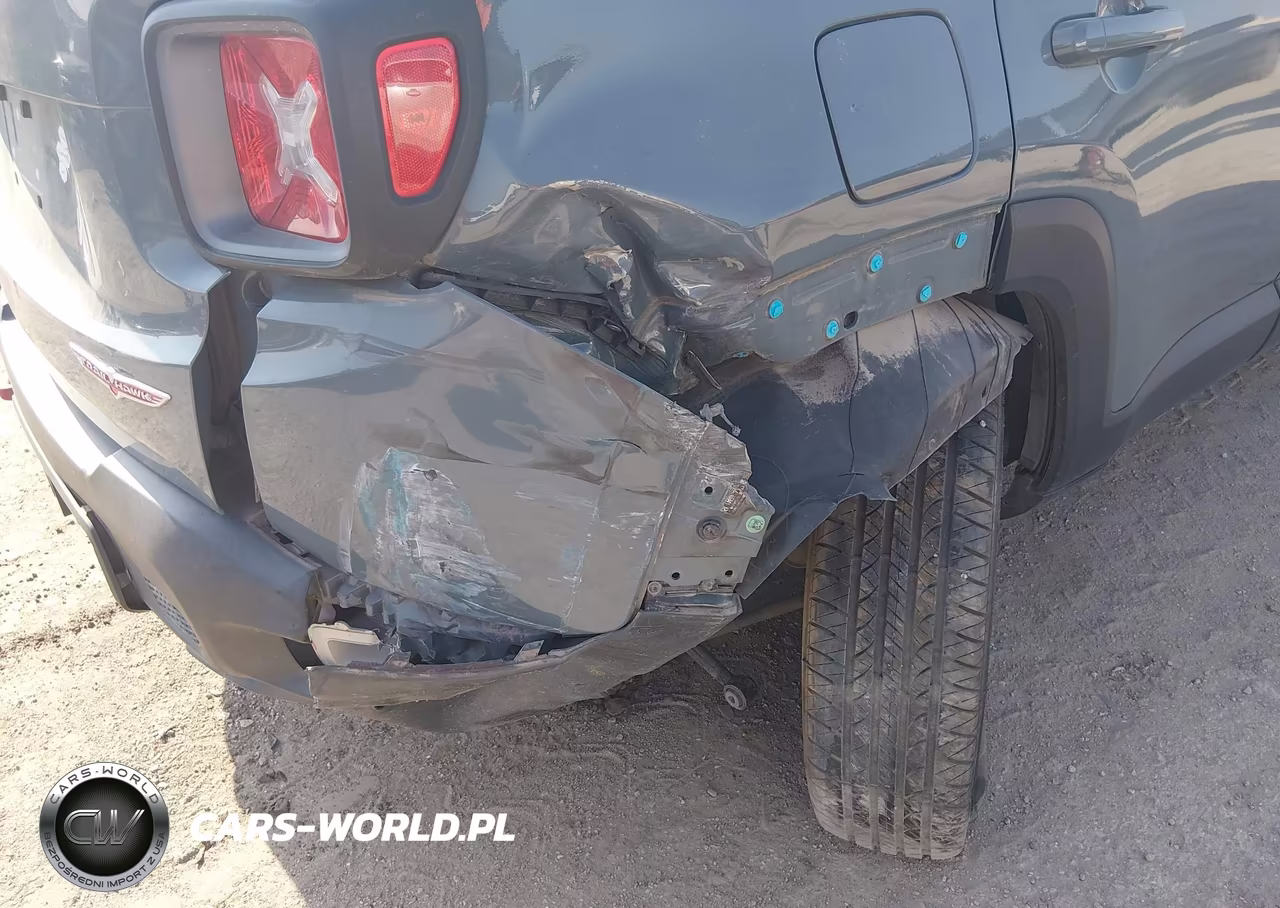 2015 Jeep Renegade Trailhawk VIN:ZACCJBCT0FPC42785 - 6