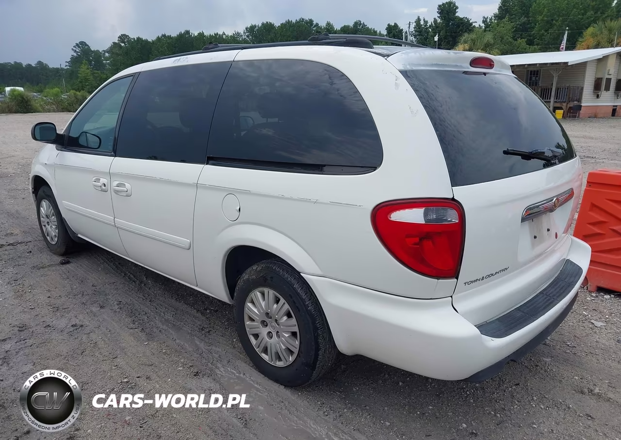 2005 Chrysler Town & Country Lx VIN:2C4GP44R25R509630 - 3