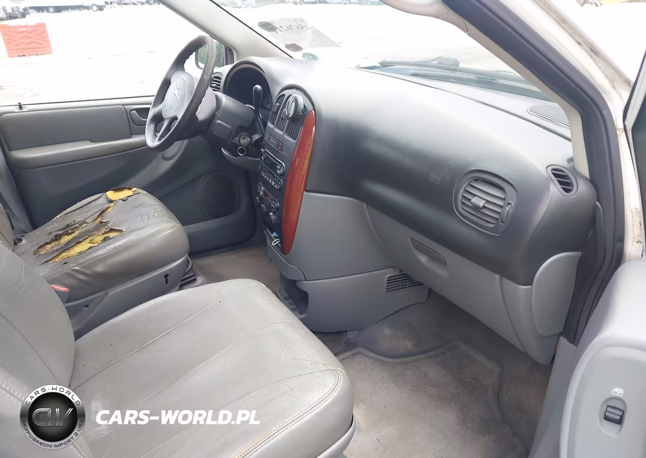 2005 Chrysler Town & Country Lx VIN:2C4GP44R25R509630 - 5