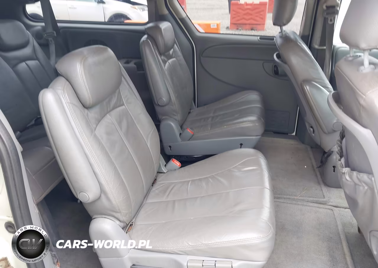 2005 Chrysler Town & Country Lx VIN:2C4GP44R25R509630 - 8