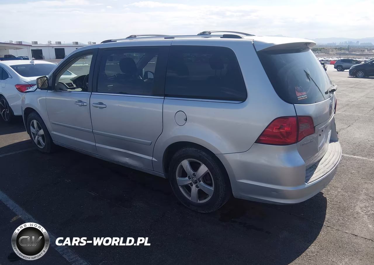 2009 Volkswagen Routan Sel Premium VIN:2V8HW64X39R550490 - 3