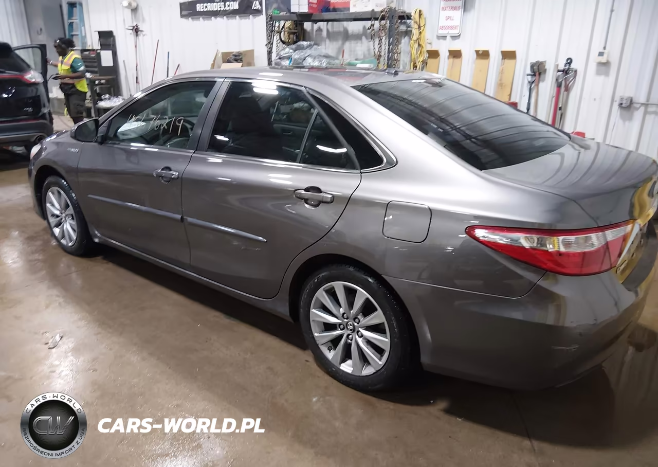 2016 Toyota Camry Hybrid Xle VIN:4T1BD1FK3GU200820 - 3