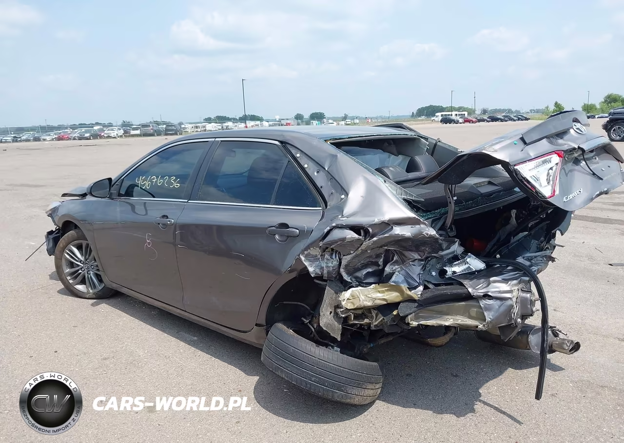 2017 Toyota Camry Se VIN:4T1BF1FK6HU350934 - 3