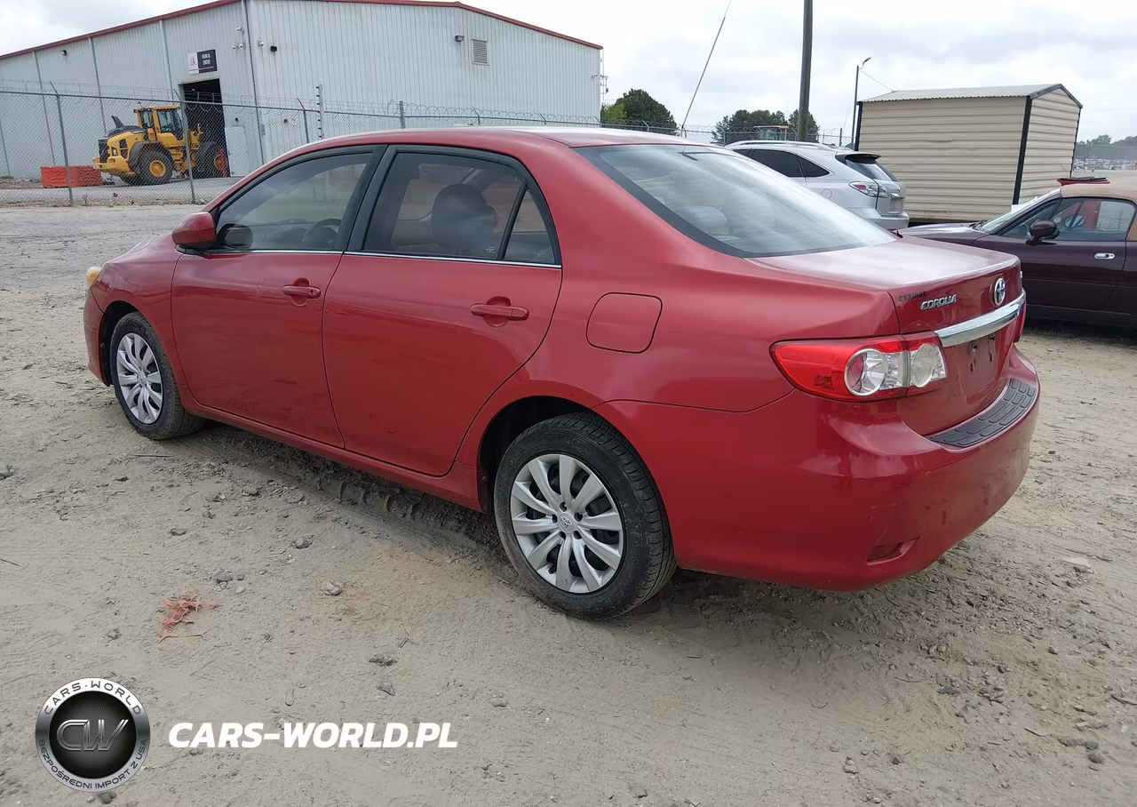 2013 Toyota Corolla Le VIN:5YFBU4EEXDP120179 - 3