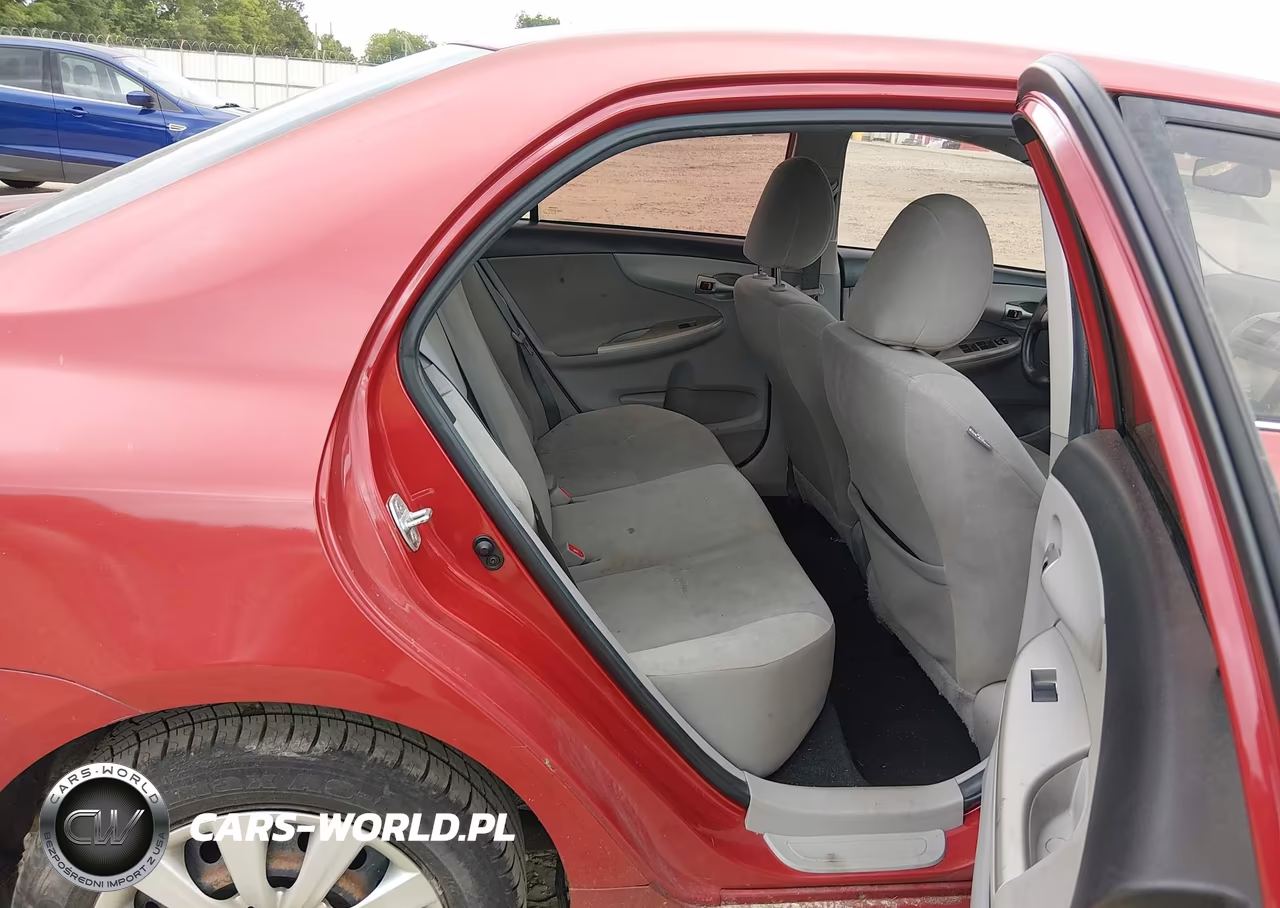 2013 Toyota Corolla Le VIN:5YFBU4EEXDP120179 - 8