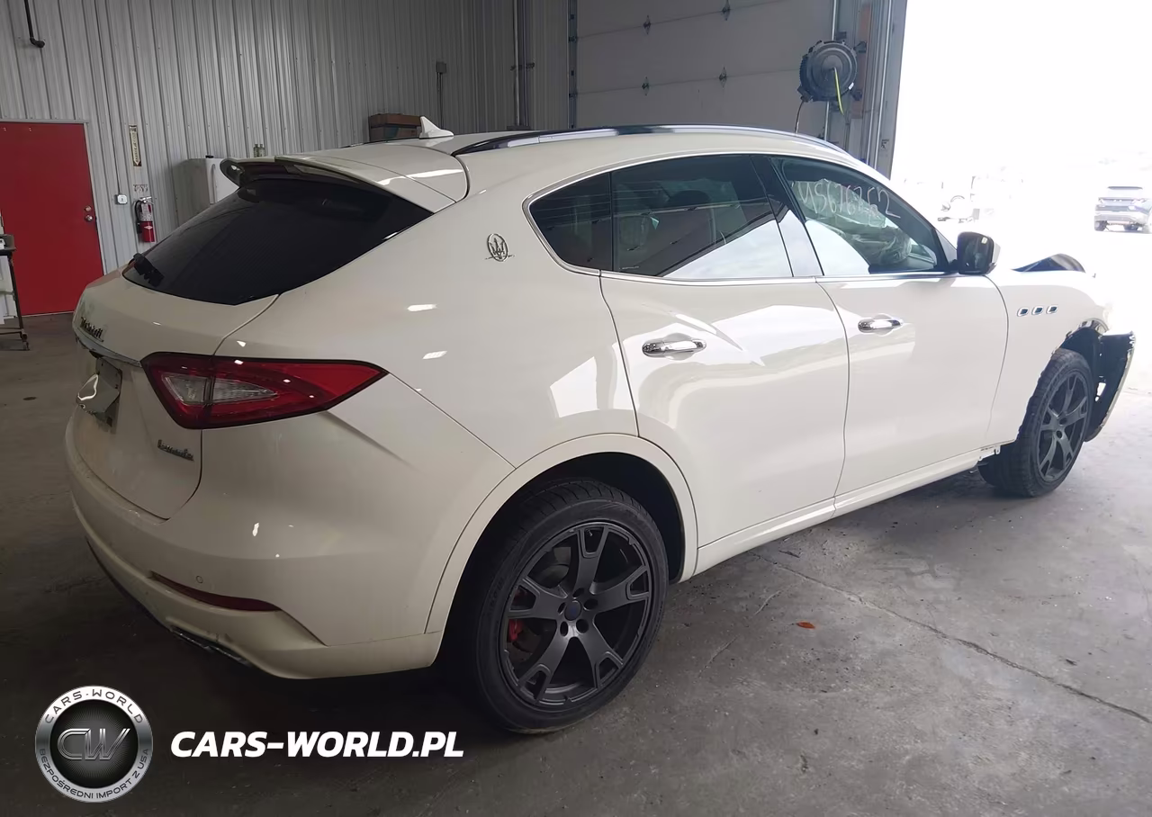 2018 Maserati Levante Gransport VIN:ZN661XUS2JX259608 - 4