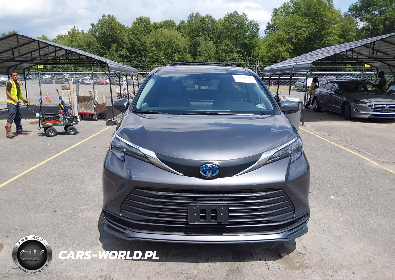 2025 Toyota Sienna Le VIN:5TDBSKFC2SS191971 - 12