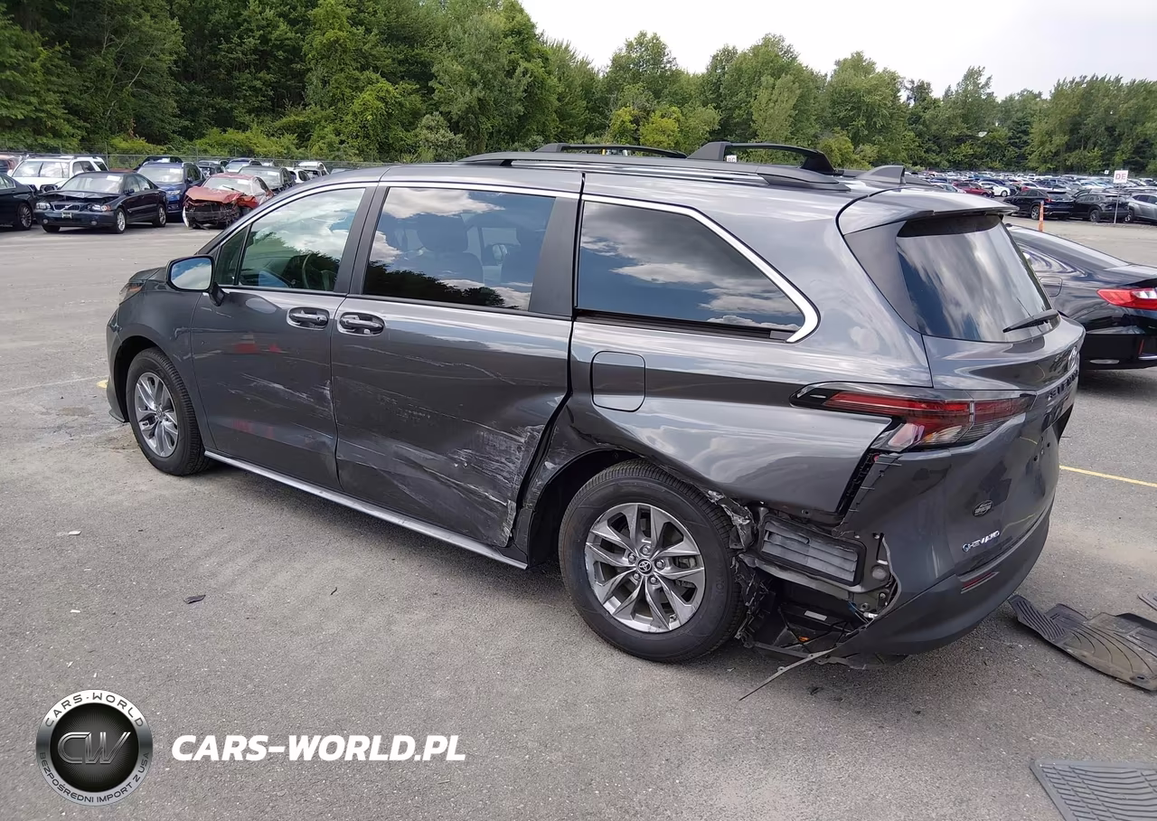 2025 Toyota Sienna Le VIN:5TDBSKFC2SS191971 - 3