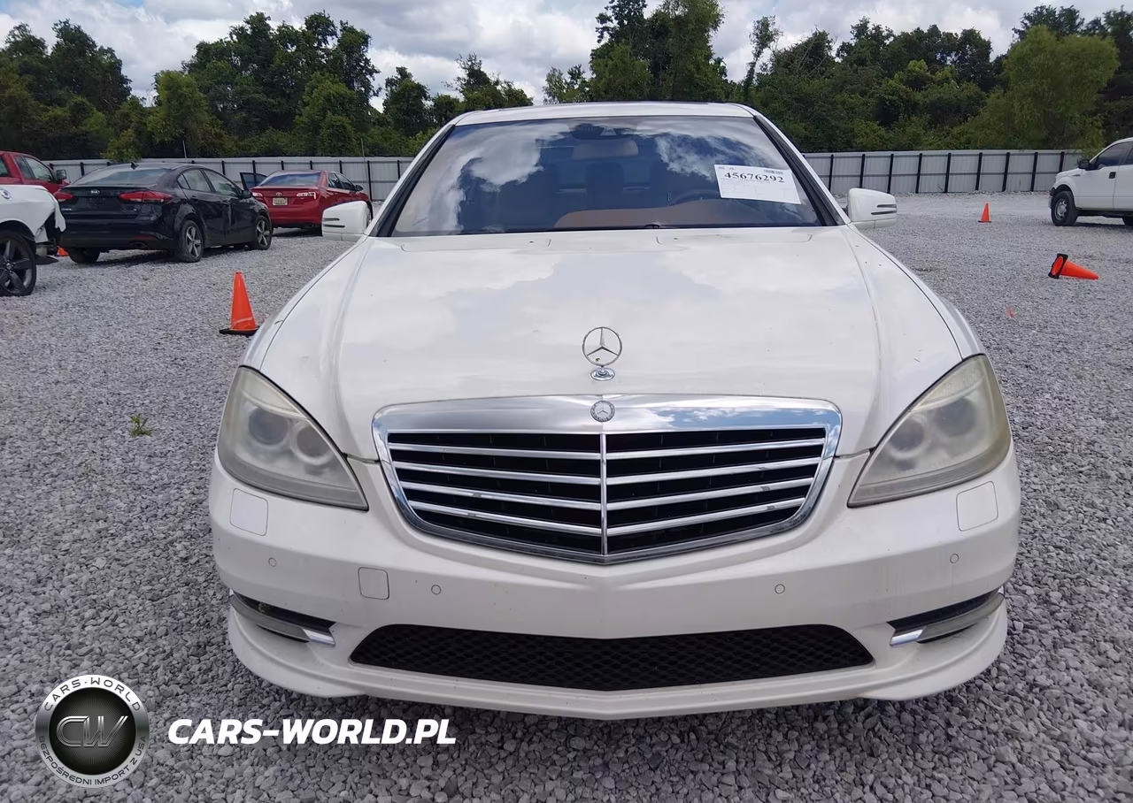 2011 Mercedes-Benz S 550 VIN:WDDNG7BB8BA376439 - 11