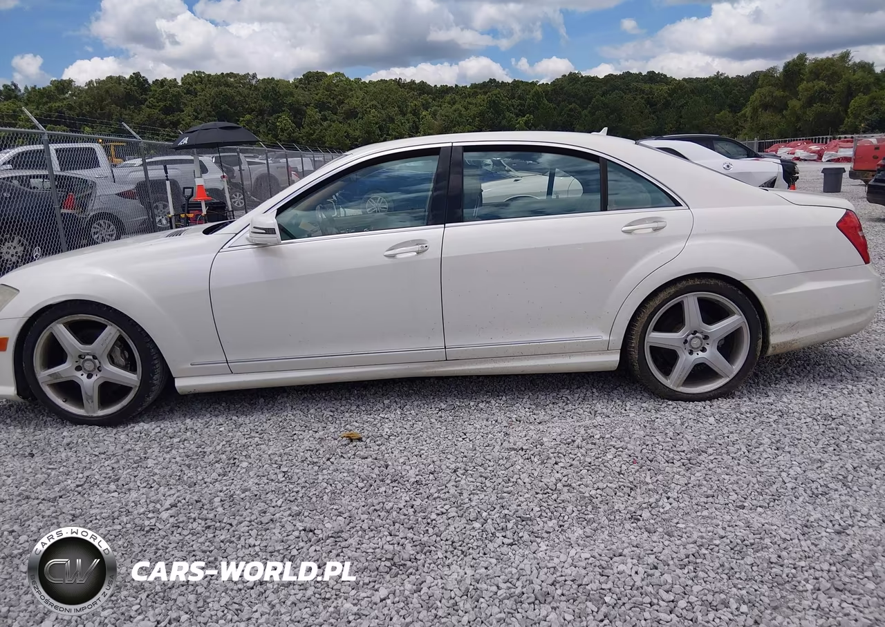 2011 Mercedes-Benz S 550 VIN:WDDNG7BB8BA376439 - 13