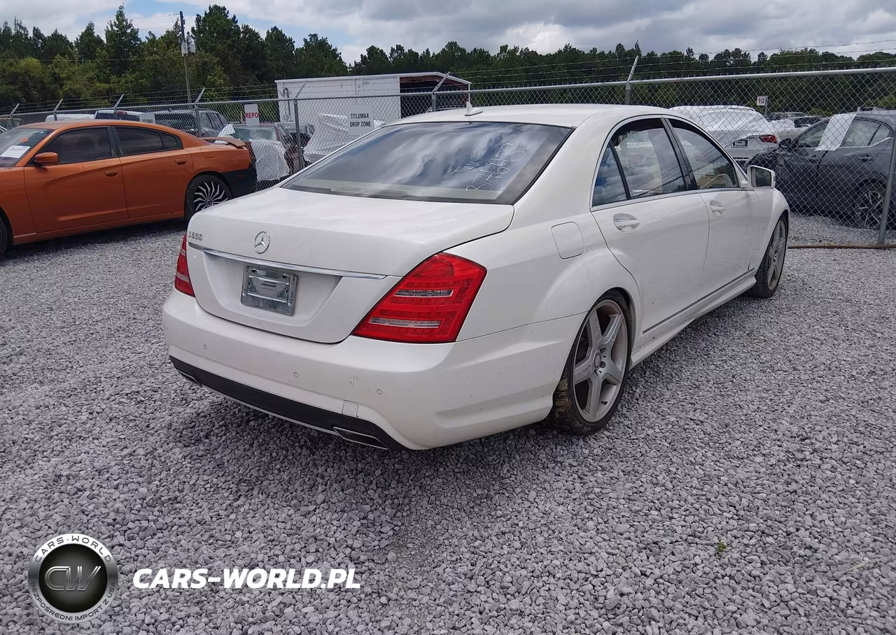 2011 Mercedes-Benz S 550 VIN:WDDNG7BB8BA376439 - 4