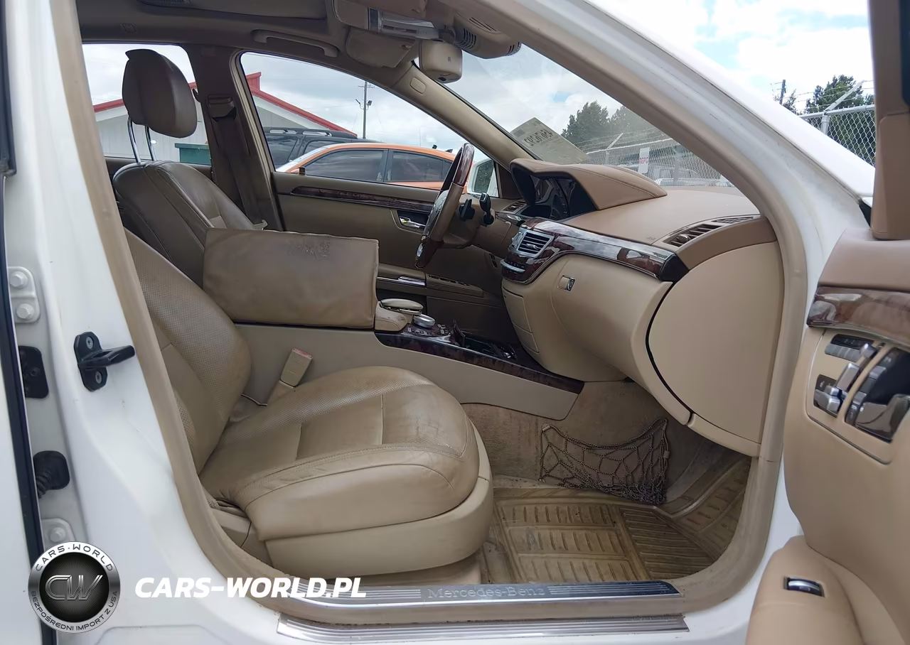 2011 Mercedes-Benz S 550 VIN:WDDNG7BB8BA376439 - 5