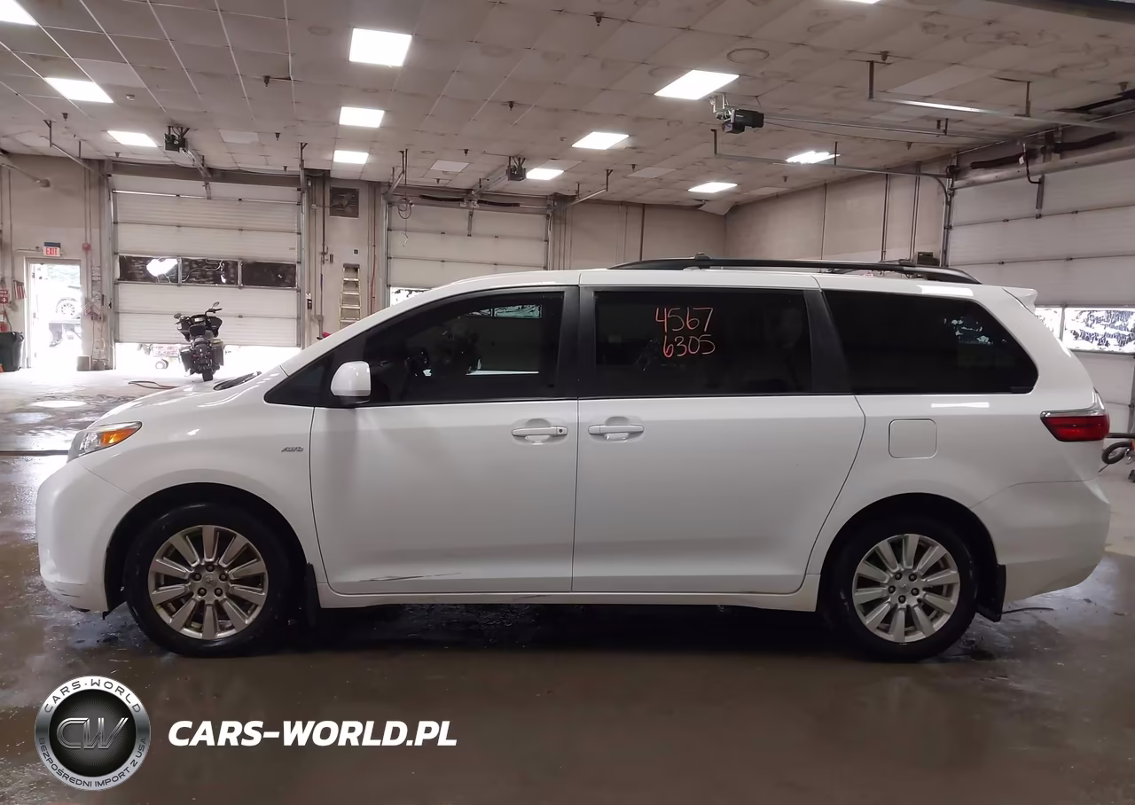 2017 Toyota Sienna Le 7 Passenger VIN:5TDJZ3DC2HS166142 - 14