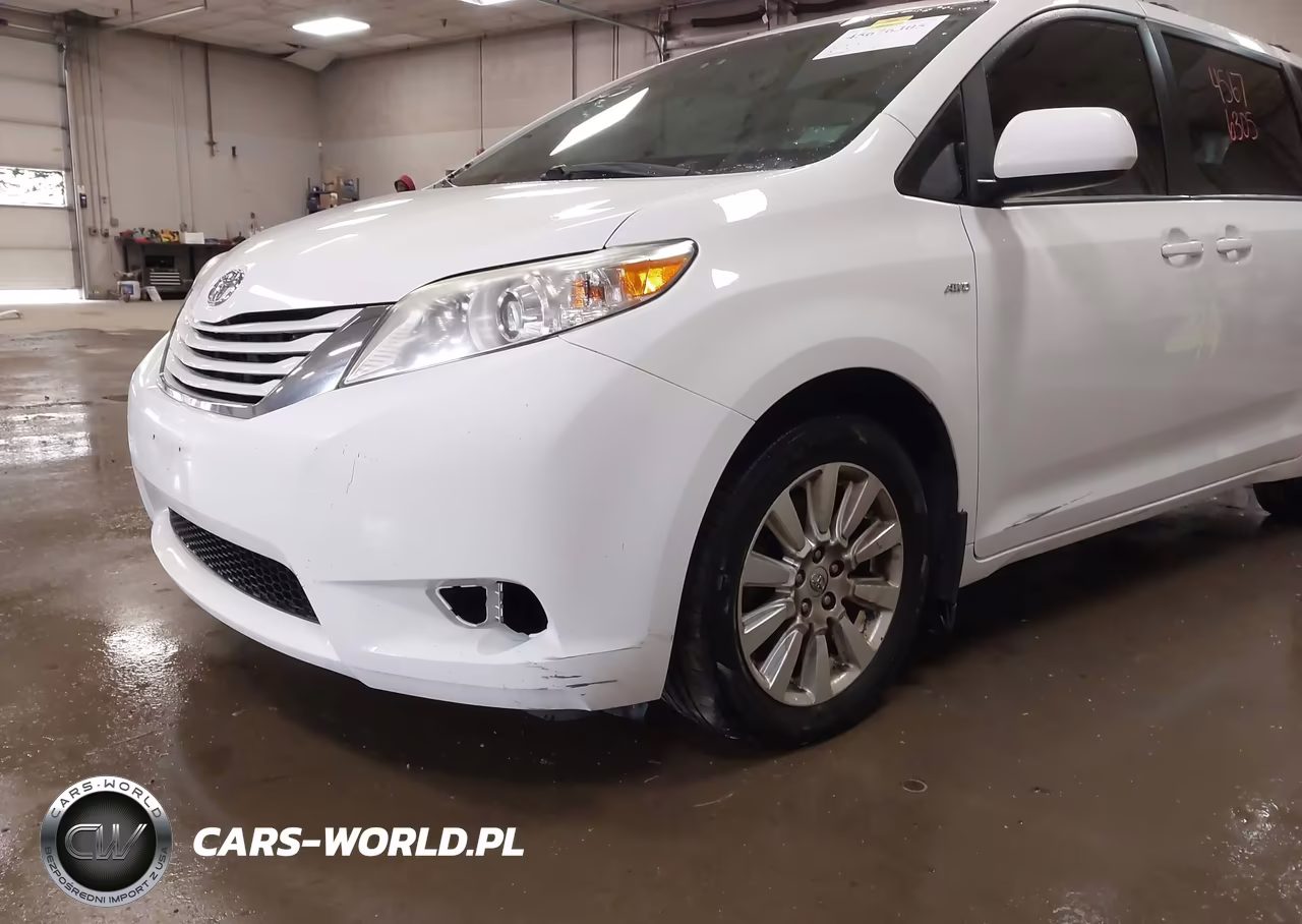 2017 Toyota Sienna Le 7 Passenger VIN:5TDJZ3DC2HS166142 - 6