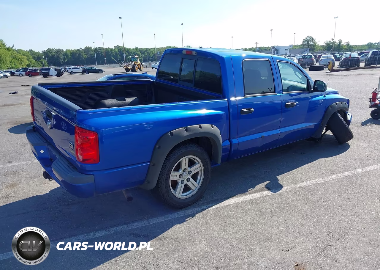 2007 Dodge Dakota Slt VIN:1D7HW48P27S259345 - 4