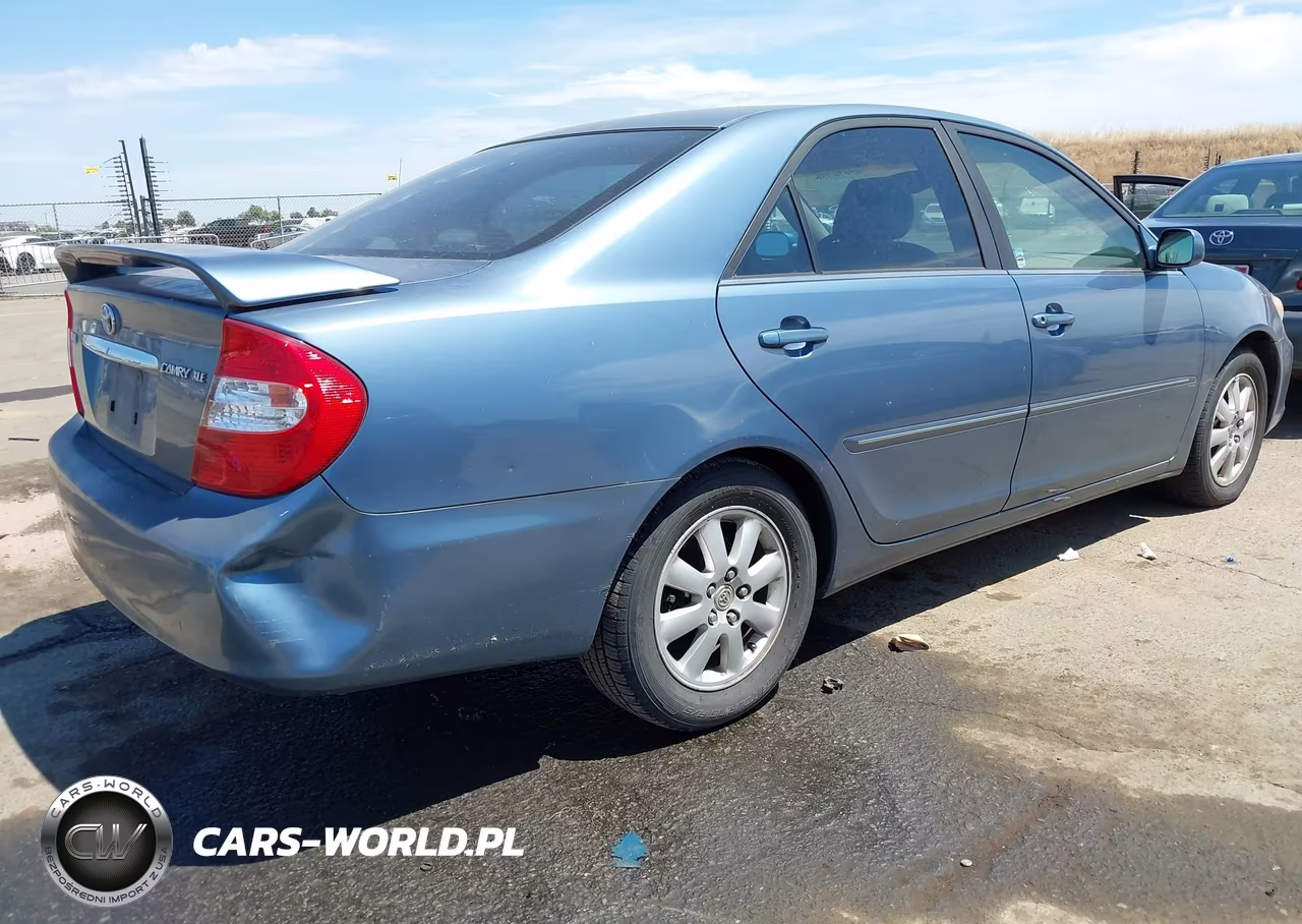 2003 Toyota Camry Xle VIN:JTDBE30K730183771 - 4