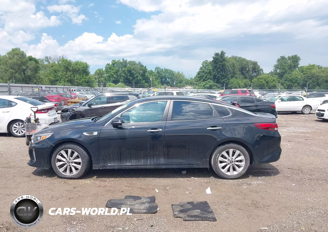2018 Kia Optima S VIN:5XXGT4L39JG239775 - 14