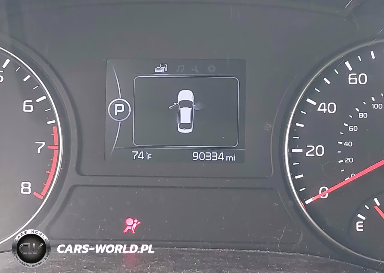 2018 Kia Optima S VIN:5XXGT4L39JG239775 - 15