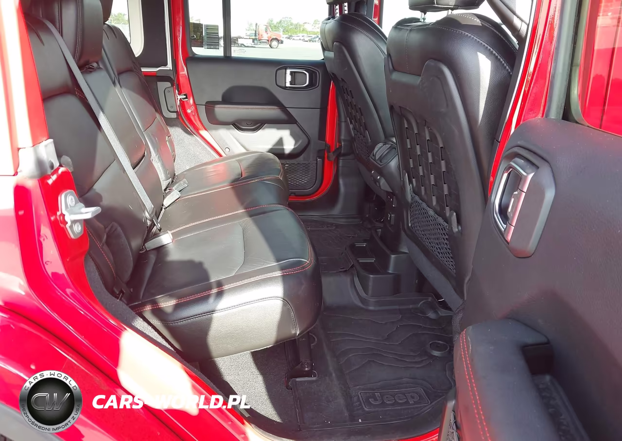 2018 Jeep Wrangler Unlimited Rubicon 4X4 VIN:1C4HJXFGXJW226767 - 8