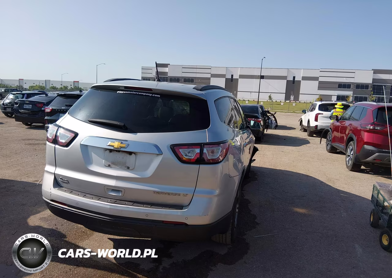 2015 Chevrolet Traverse Lt VIN:1GNKRHKD7FJ124029 - 4