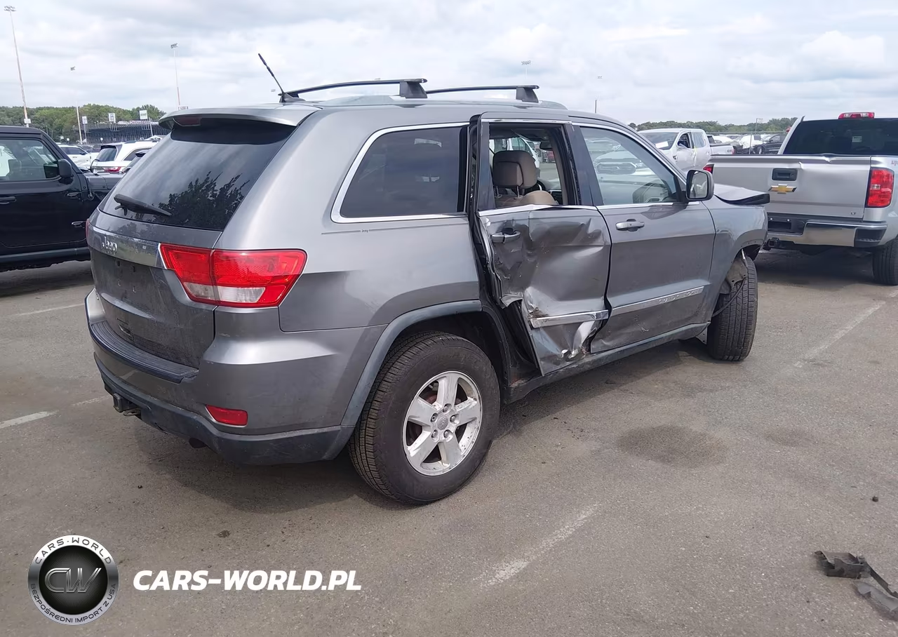 2012 Jeep Grand Cherokee Laredo VIN:1C4RJFAG9CC222185 - 4