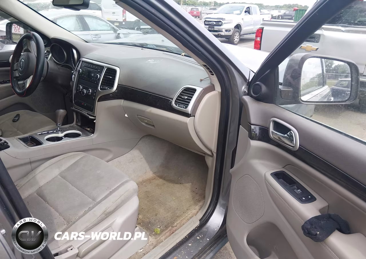 2012 Jeep Grand Cherokee Laredo VIN:1C4RJFAG9CC222185 - 5