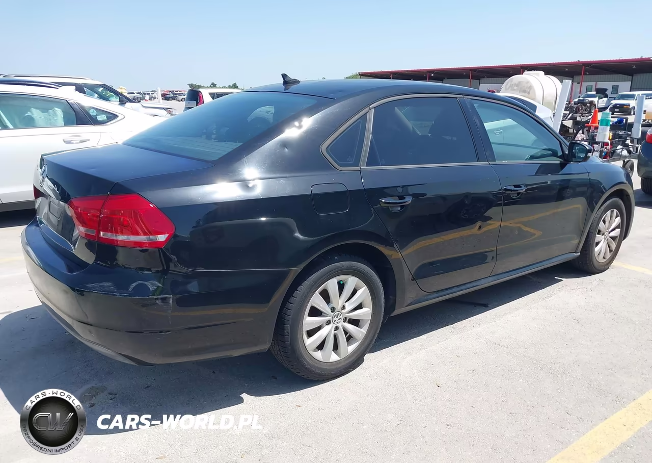 2014 Volkswagen Passat 2.5L Wolfsburg Edition VIN:1VWAP7A39EC021725 - 4
