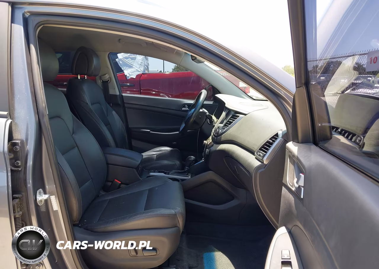 2017 Hyundai Tucson Se Plus VIN:KM8J33A41HU536602 - 5