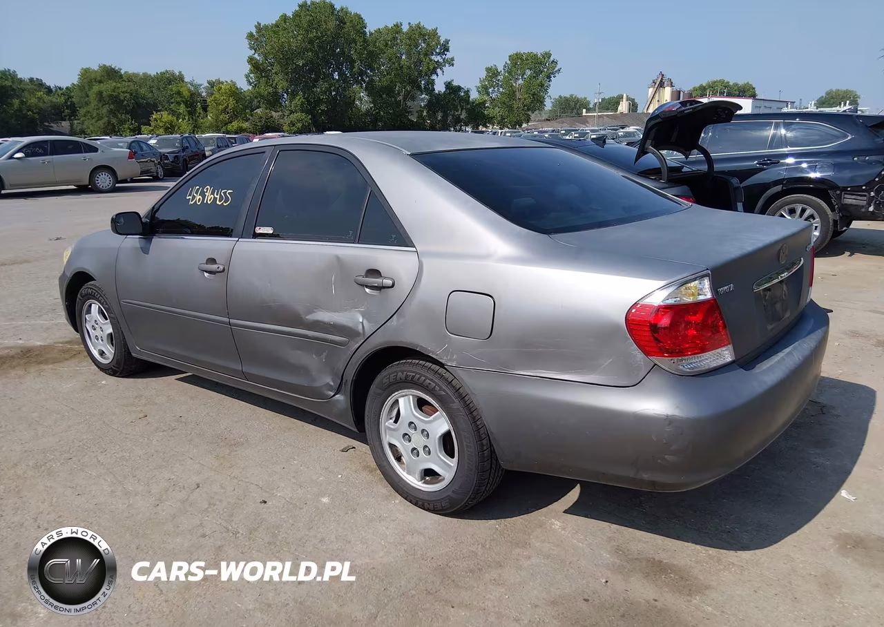 2005 Toyota Camry Std VIN:4T1BE32K35U985898 - 3