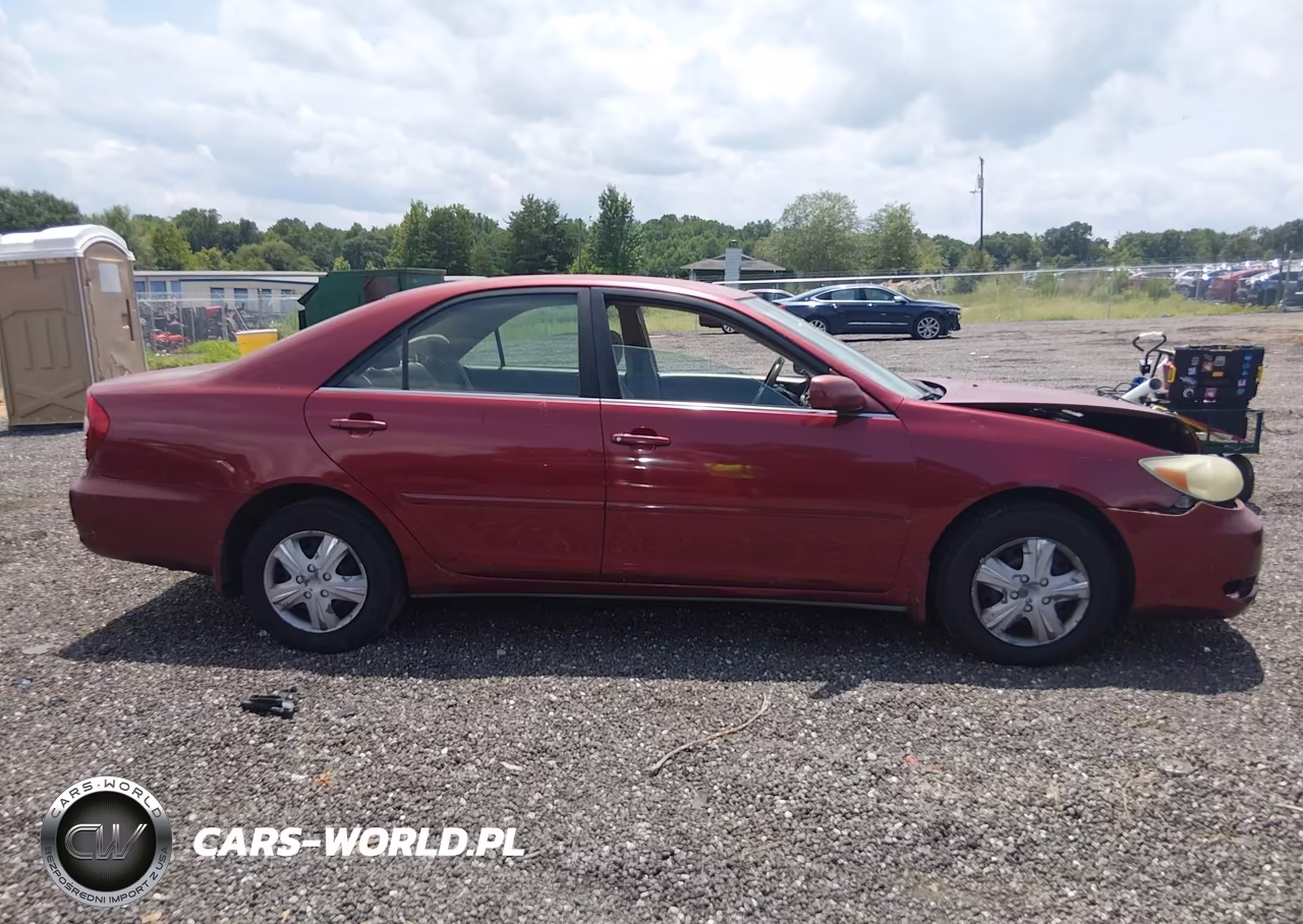 2002 Toyota Camry Le VIN:JTDBE32K620115084 - 14