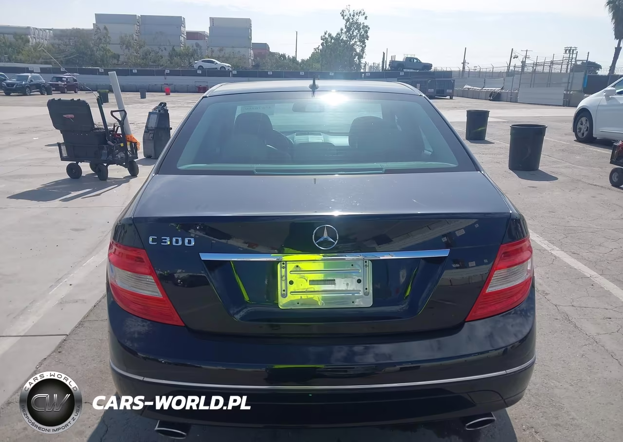 2011 Mercedes-Benz C 300 Luxury VIN:WDDGF5EB7BR151863 - 16