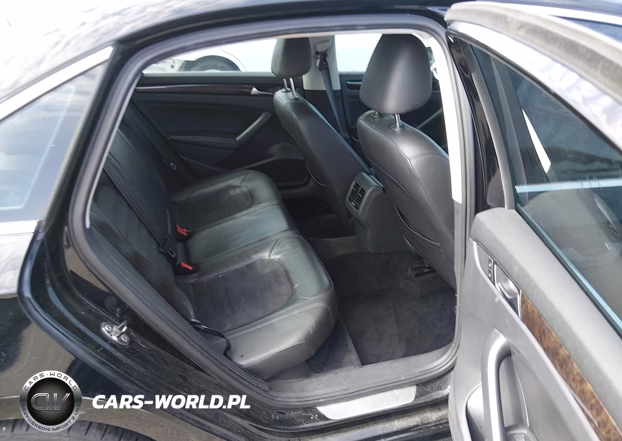 2014 Volkswagen Passat 2.0L Tdi Sel Premium VIN:1VWCN7A36EC084585 - 8