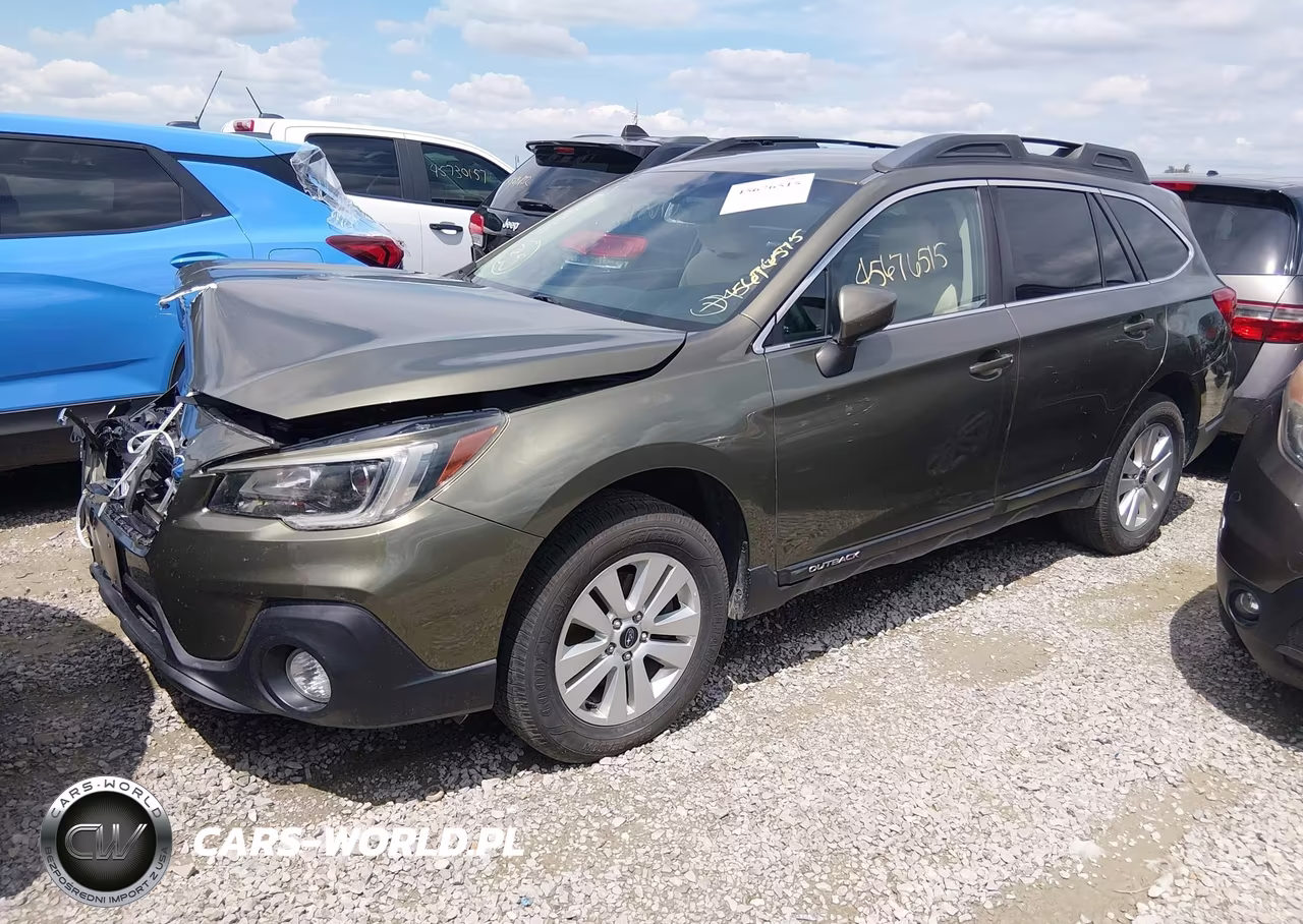 2018 Subaru Outback 2.5I Premium VIN:4S4BSACC3J3336199 - 2