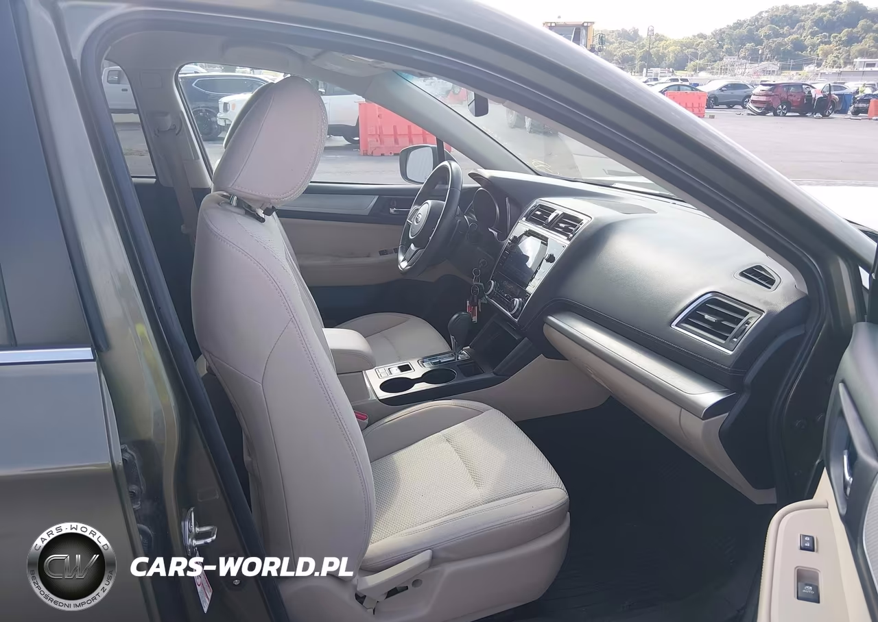 2018 Subaru Outback 2.5I Premium VIN:4S4BSACC3J3336199 - 5