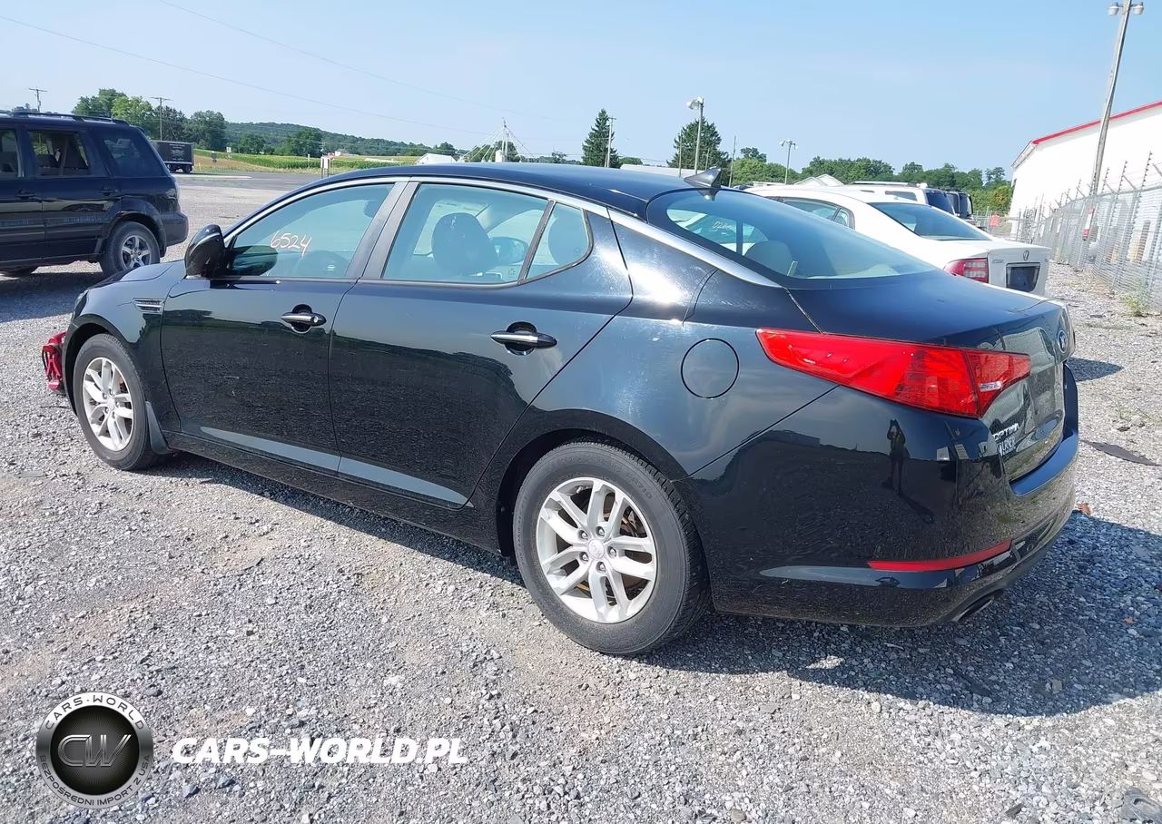 2013 Kia Optima Lx VIN:5XXGM4A74DG254420 - 3