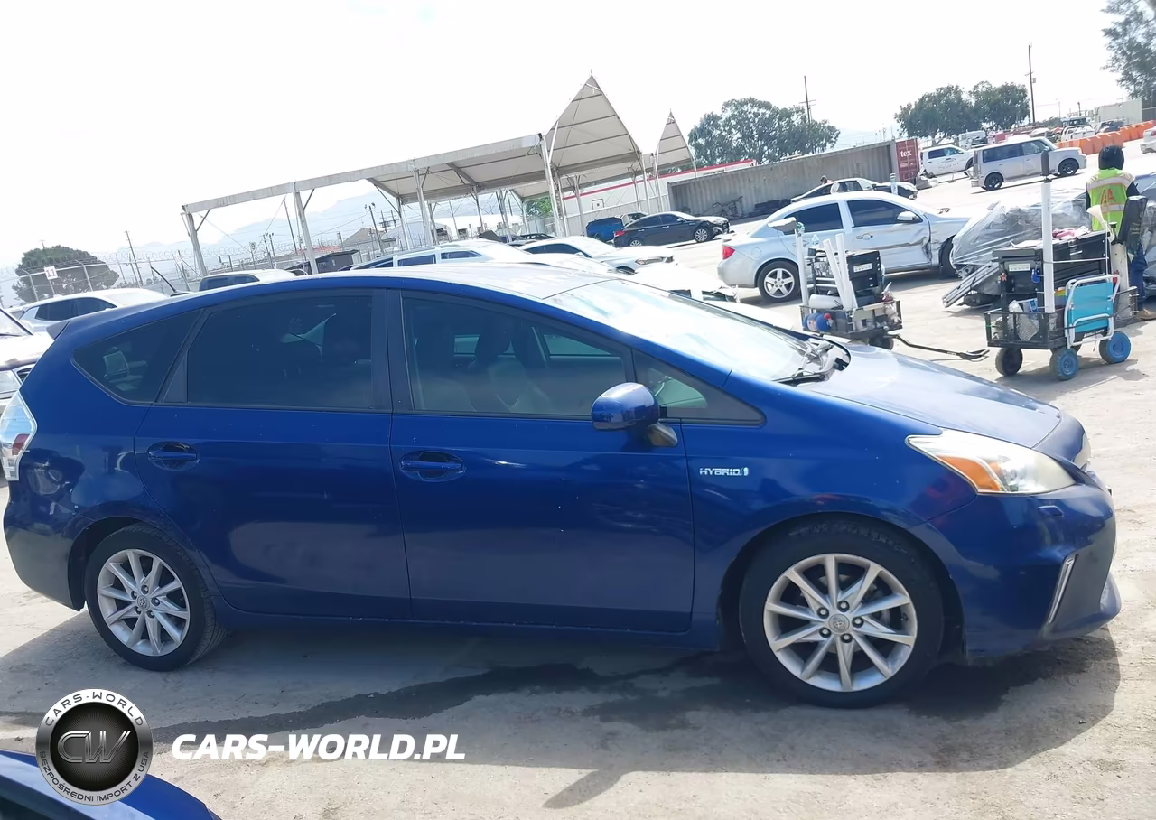 2013 Toyota Prius V Five VIN:JTDZN3EU3D3226771 - 13