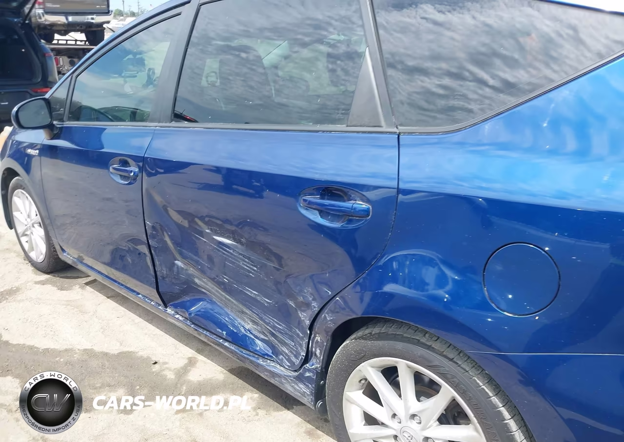 2013 Toyota Prius V Five VIN:JTDZN3EU3D3226771 - 18