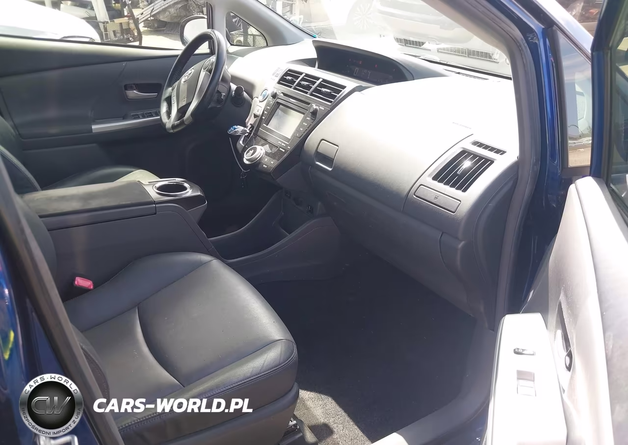 2013 Toyota Prius V Five VIN:JTDZN3EU3D3226771 - 5