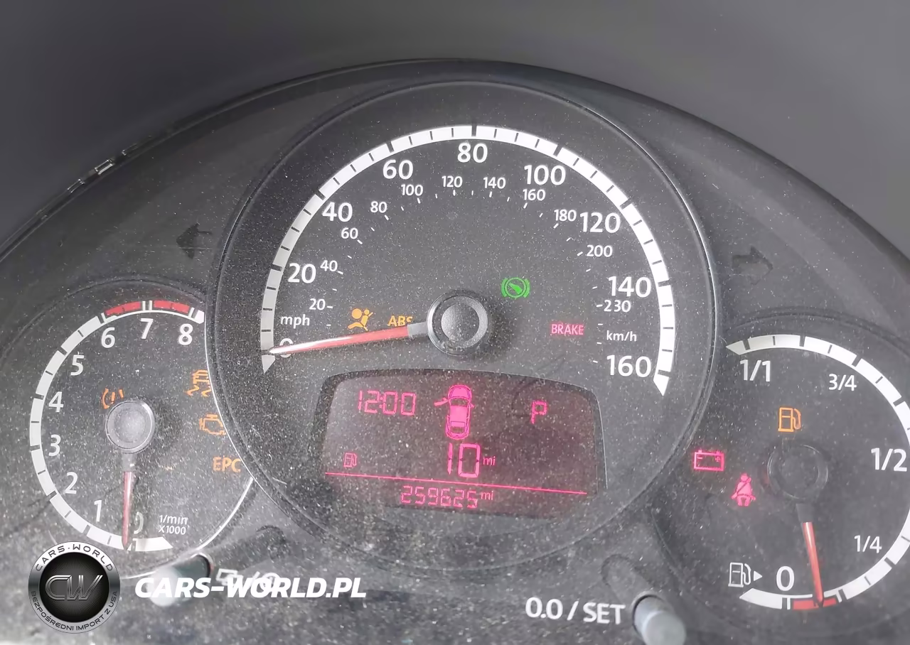 2013 Volkswagen Beetle 2.5L Entry VIN:3VWFP7AT4DM660596 - 7