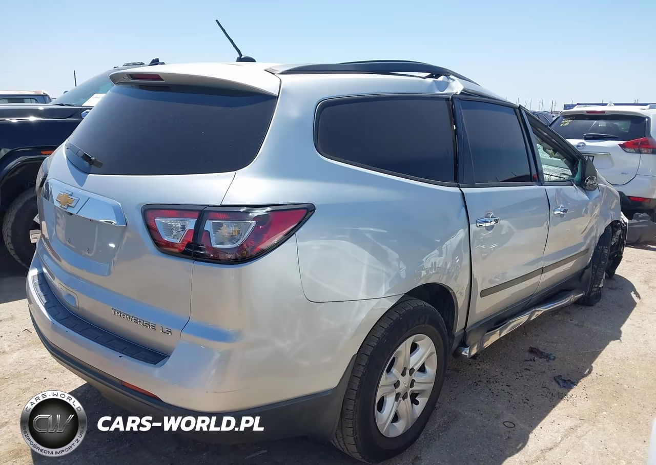 2015 Chevrolet Traverse Ls VIN:1GNKRFED7FJ138450 - 4